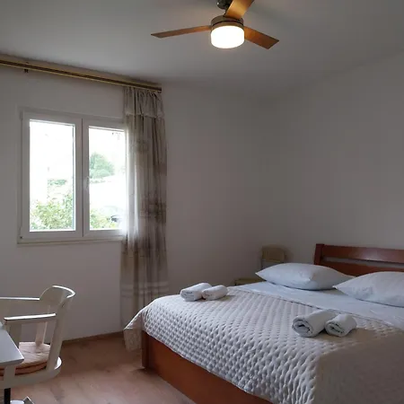 Garden Lägenhet Split