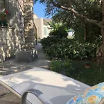 Garden شقة *